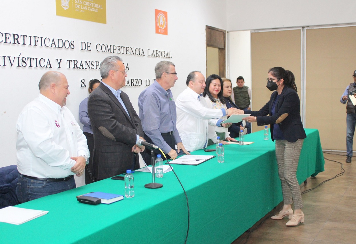 IAP Chiapas certifica a 174 funcionarios públicos municipales del  Ayuntamiento de San Cristóbal de Las Casas - Chiapas en Contacto